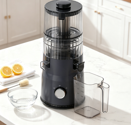 Extractor de Jugos Compacto HJ103 Smart HJ103 de Prensado Lento – Tamaño Pequeño, Gran Sabor, Nutrición Aún Mayor con Conducto Ancho de 135 mm, Prensado en Frío de 200 W y Autolimpieza